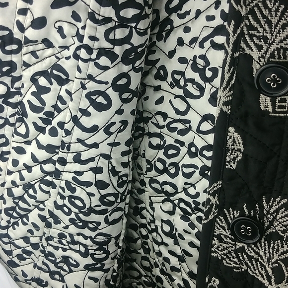 Chico's Reversible Quilt Silk Blend Leopard Print/Town Center On One Size - Picture 2 of 15